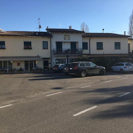 Maura Appartamenti Peschiera del Garda Buitenkant foto