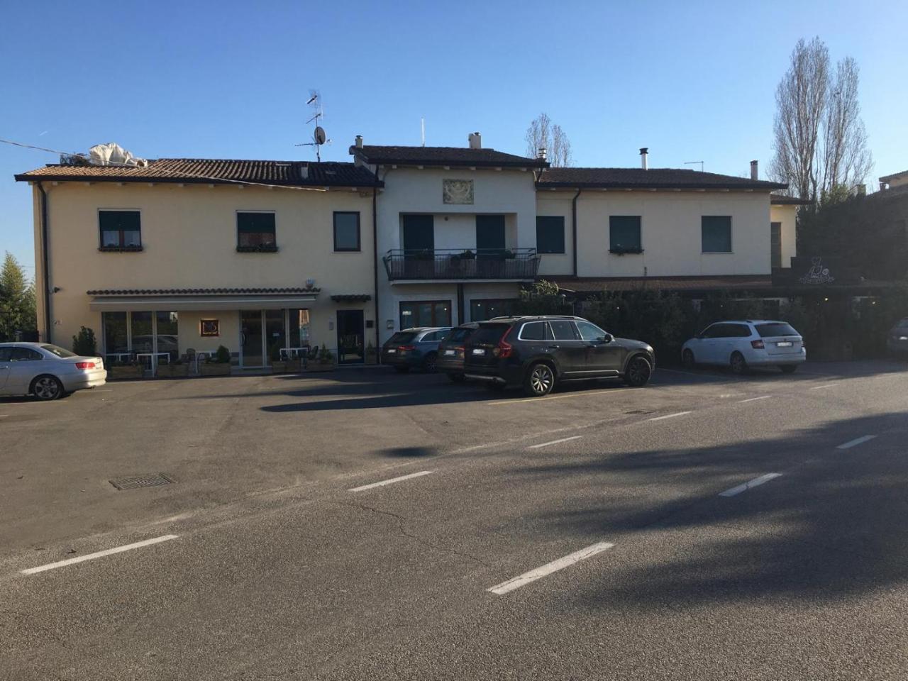 Maura Appartamenti Peschiera del Garda Buitenkant foto